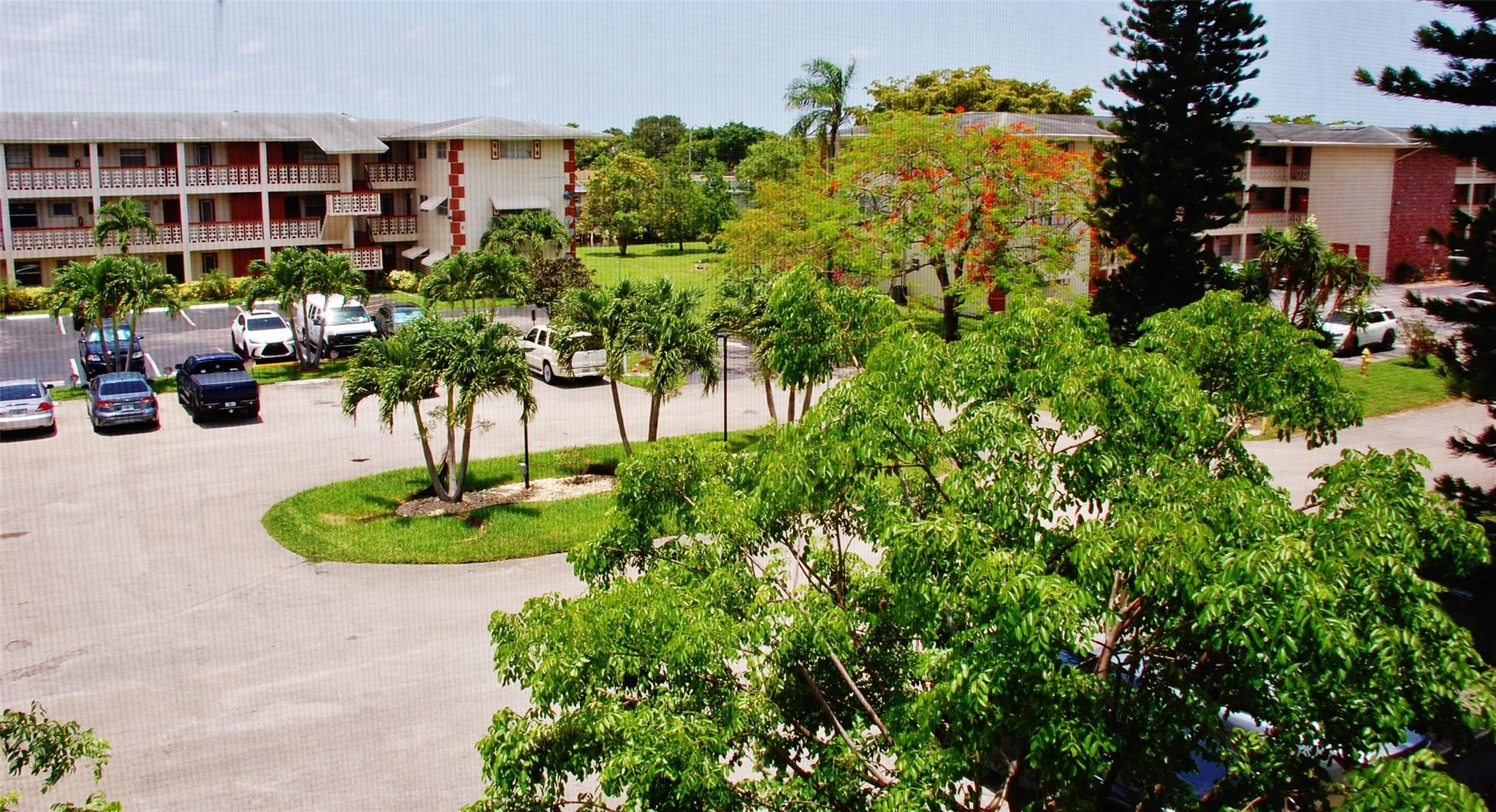 Lake Park Gardens - Residential