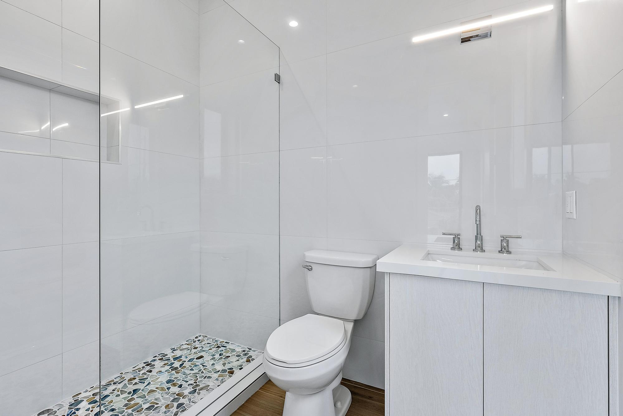 LEWIS SHORE ESTATES 2 - Residential