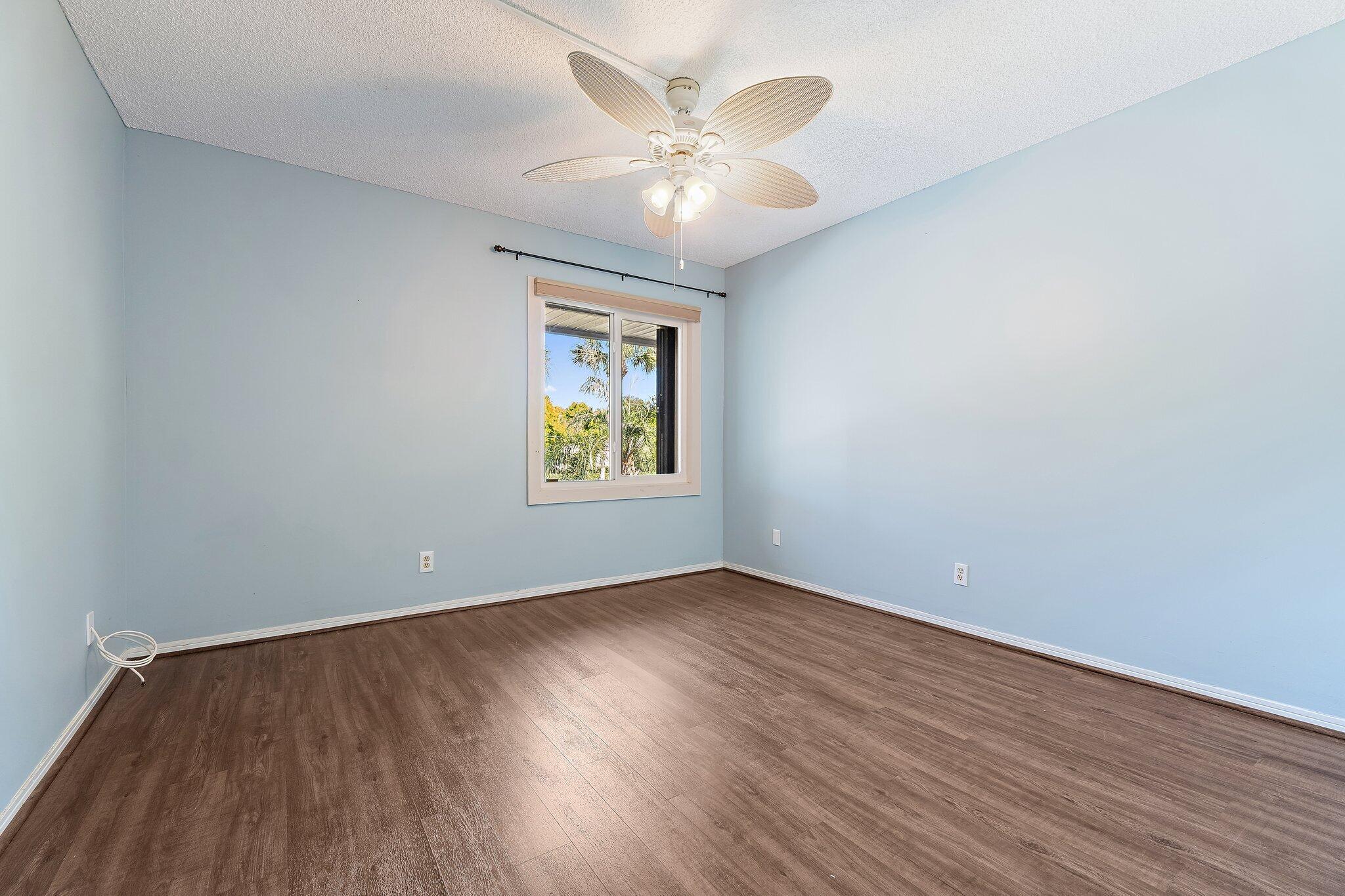 CONQUISTADOR CONDO - Residential