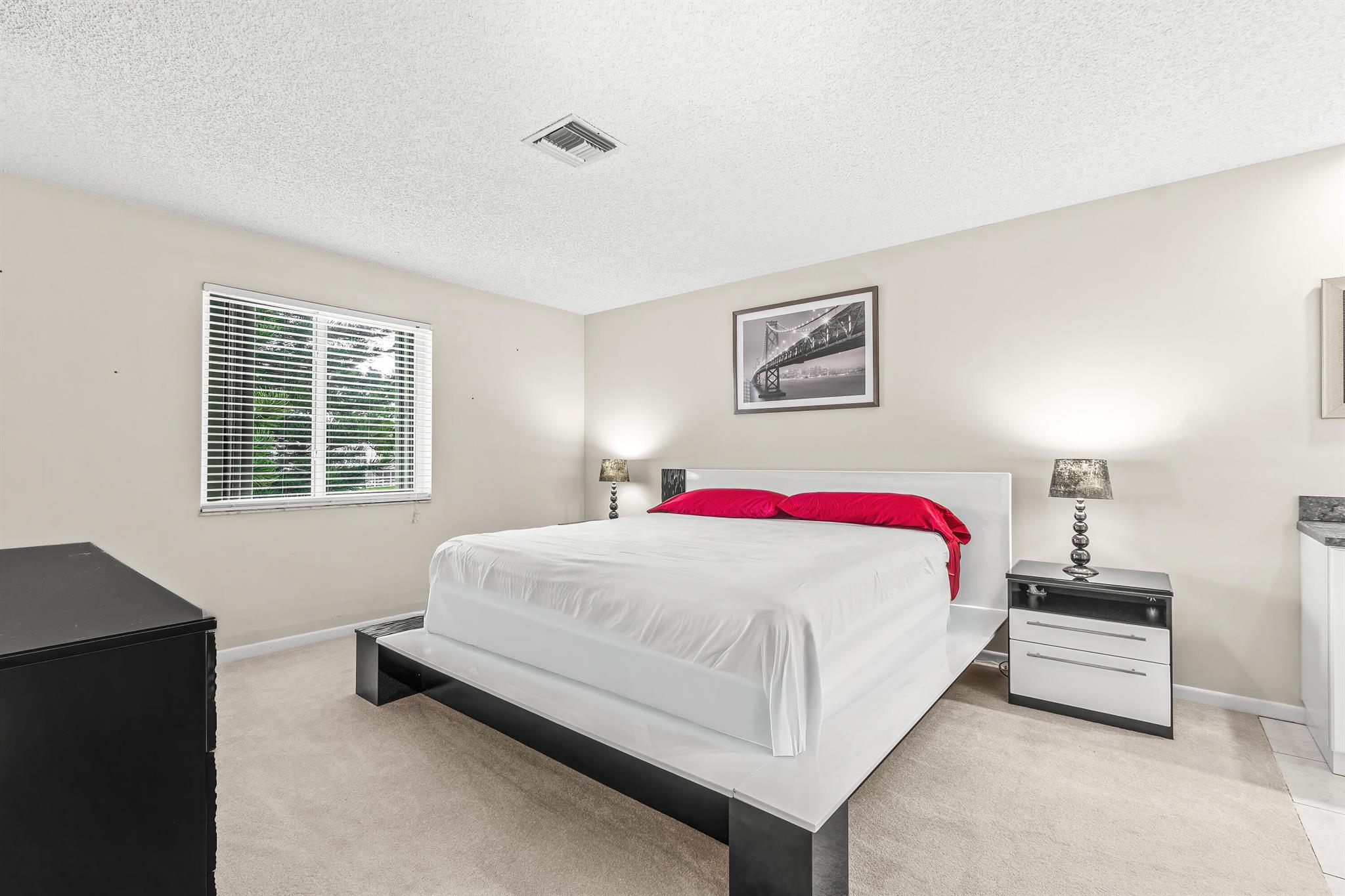 PINES OF DELRAY NORTH CON - Residential Lease