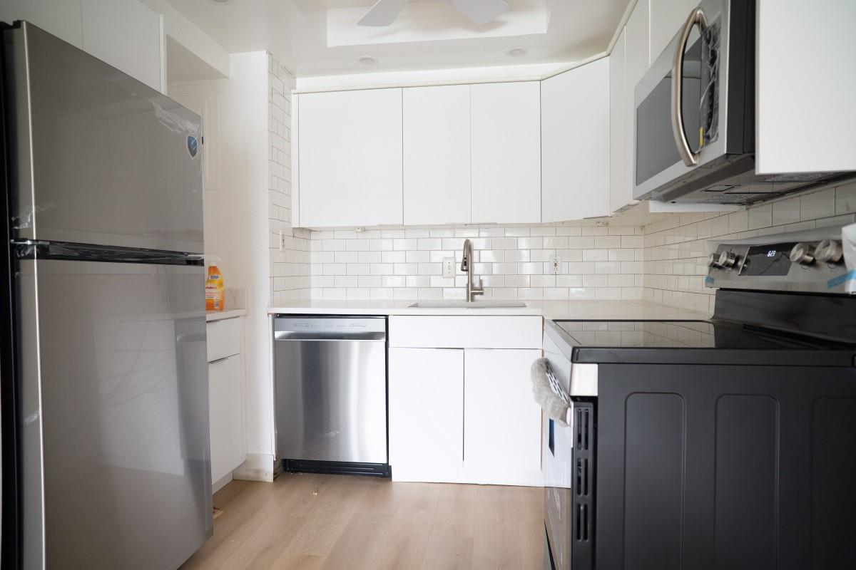 CANADIAN OCEAN BREEZE CON - Residential