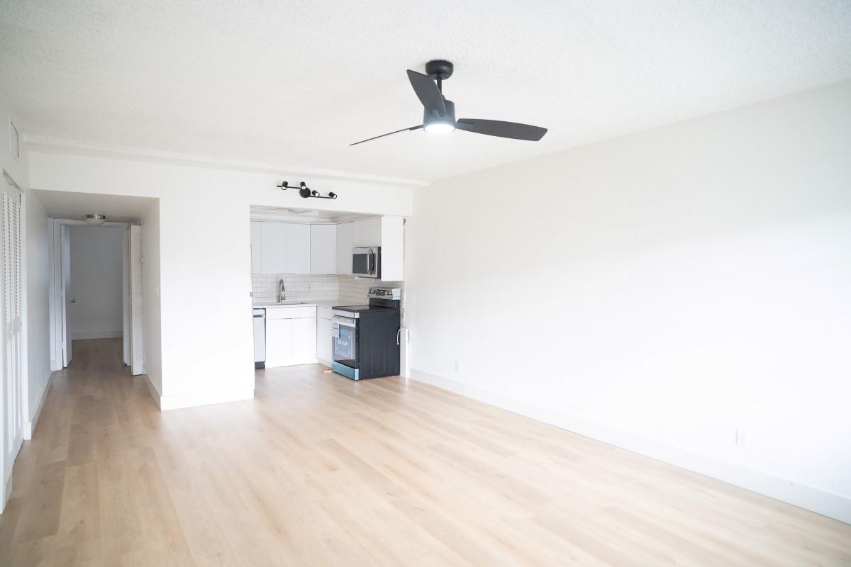 CANADIAN OCEAN BREEZE CON - Residential