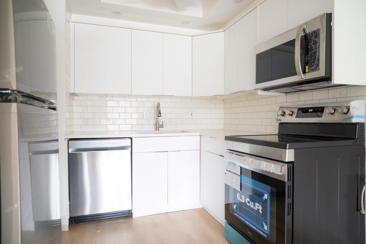 CANADIAN OCEAN BREEZE CON - Residential