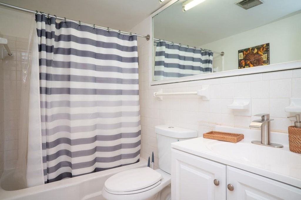 Photo of 701 Pine Drive #107, Pompano Beach, FL 33060 (MLS # F10537627)