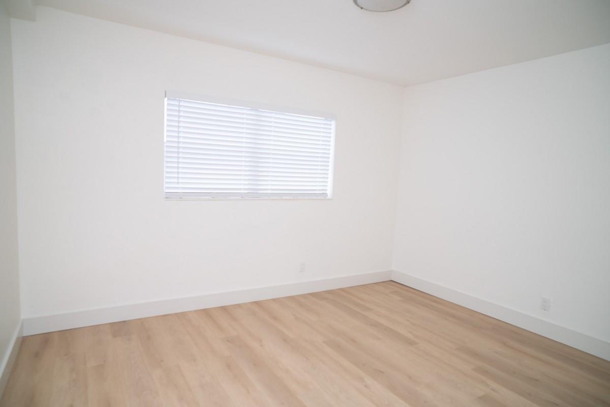 CANADIAN OCEAN BREEZE CON - Residential