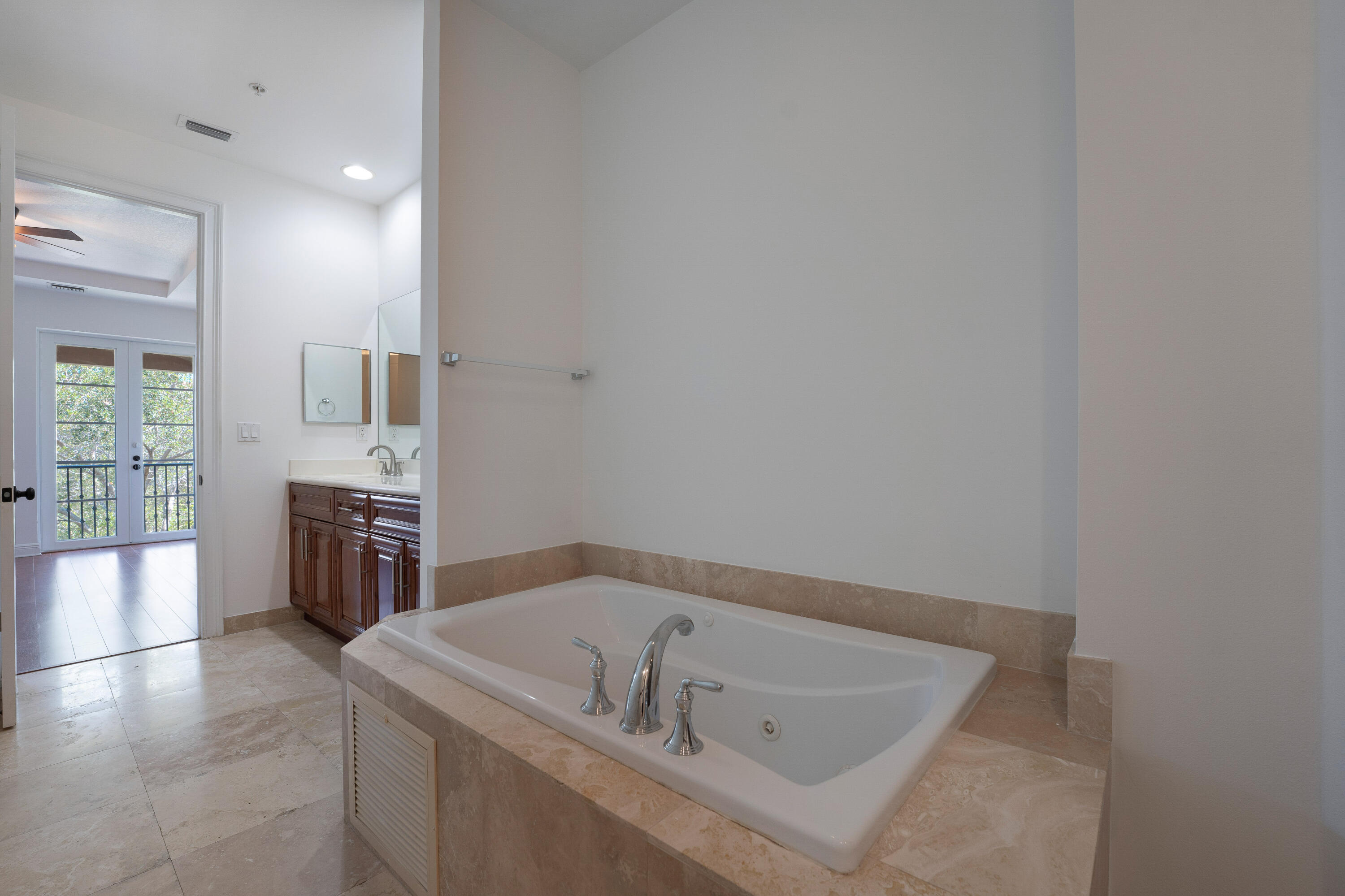 ROYAL POINCIANA - Residential Lease