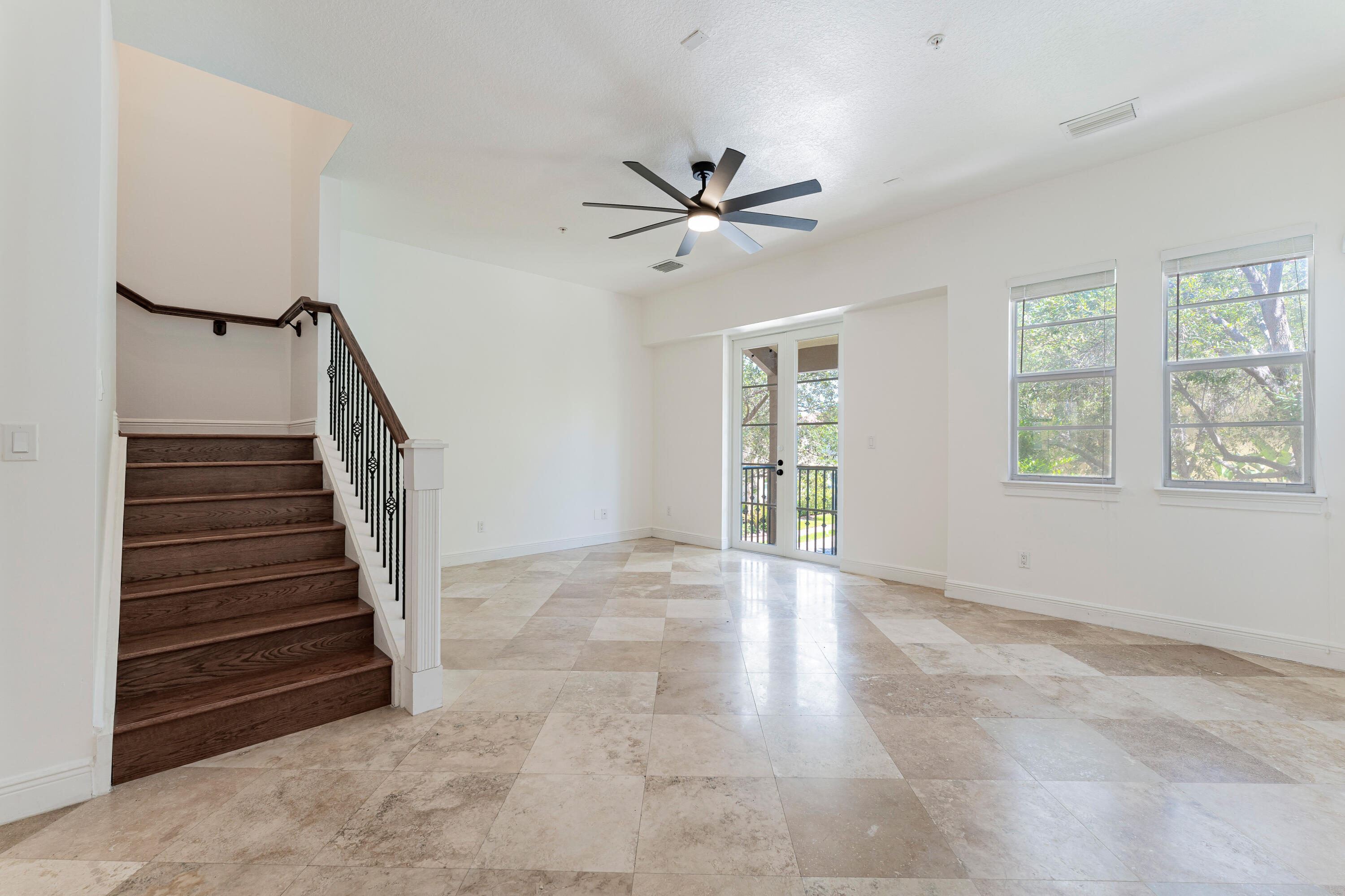 ROYAL POINCIANA - Residential Lease