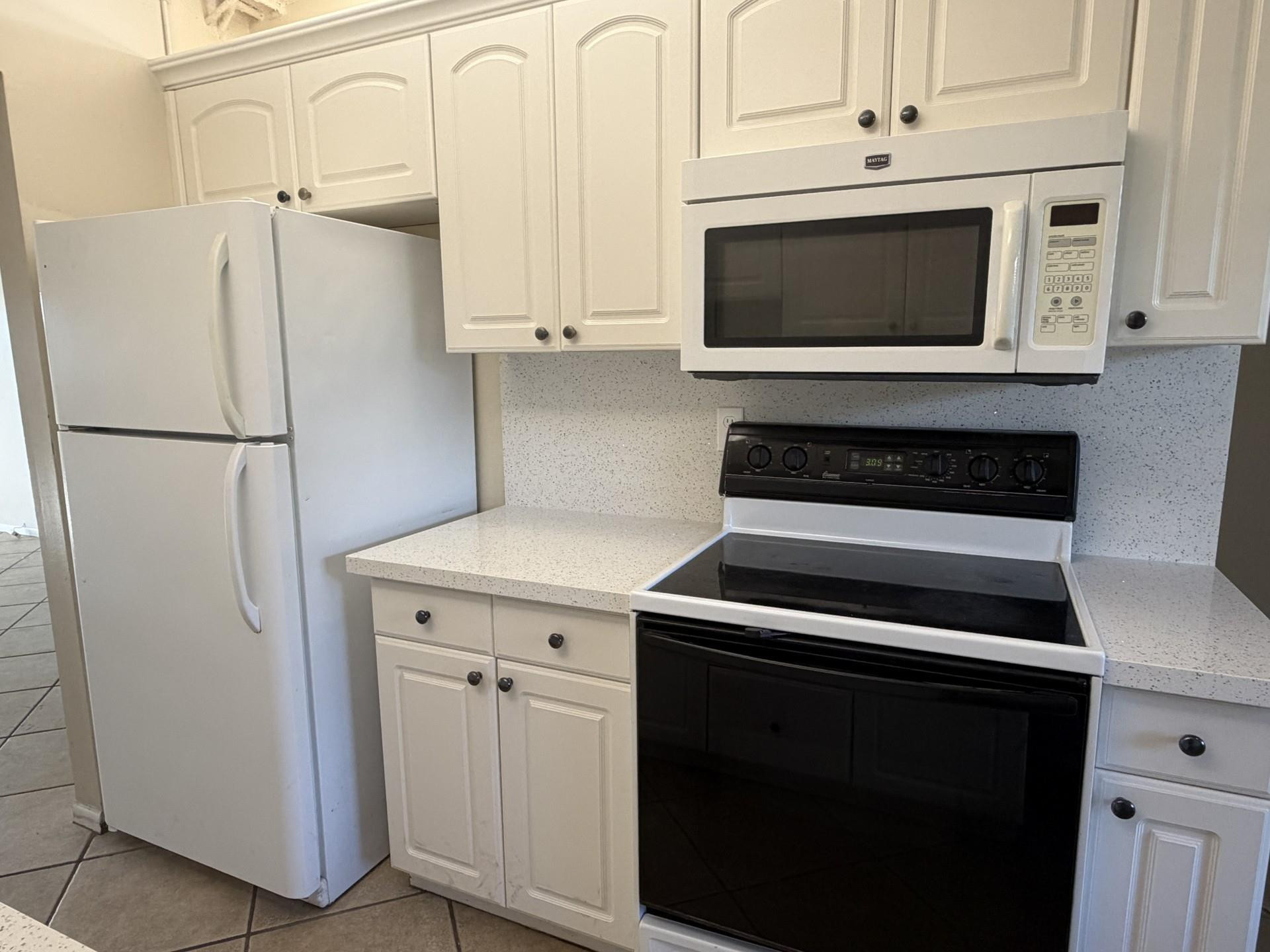 WELLEBY SHORES CONDOMINIUM 3 - Residential Lease
