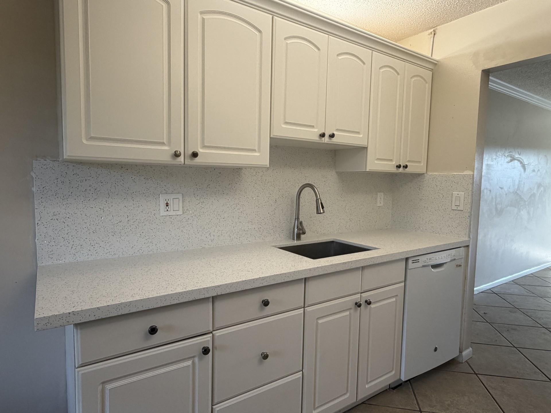 WELLEBY SHORES CONDOMINIUM 3 - Residential Lease