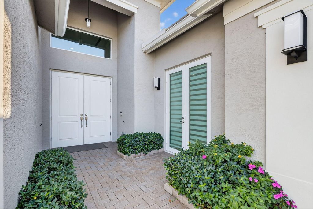 Photo of 11734 SW Coronado Springs Drive, Port Saint Lucie, FL 34987 (MLS # R11143694)