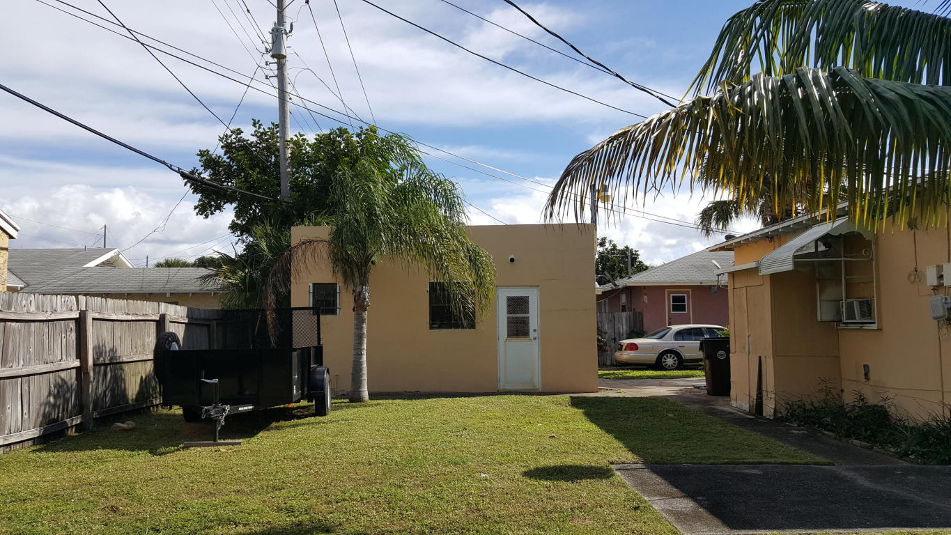 NORTH PALM BCH 3 - Residential Income