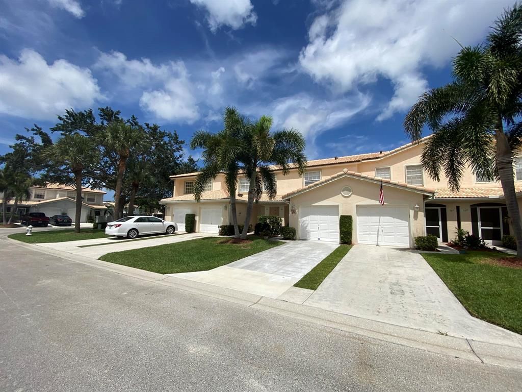 Photo of 171 Timberwalk Trail Trl, Jupiter, FL 33458 (MLS # R10819686)