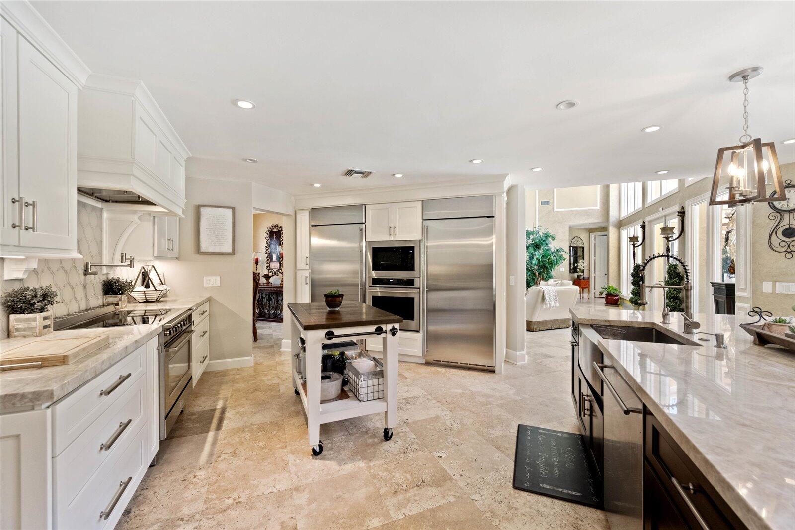 PINEWOOD OF WELLINGTON - Residential Lease