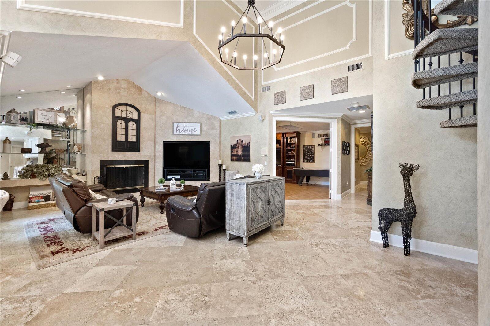 PINEWOOD OF WELLINGTON - Residential Lease