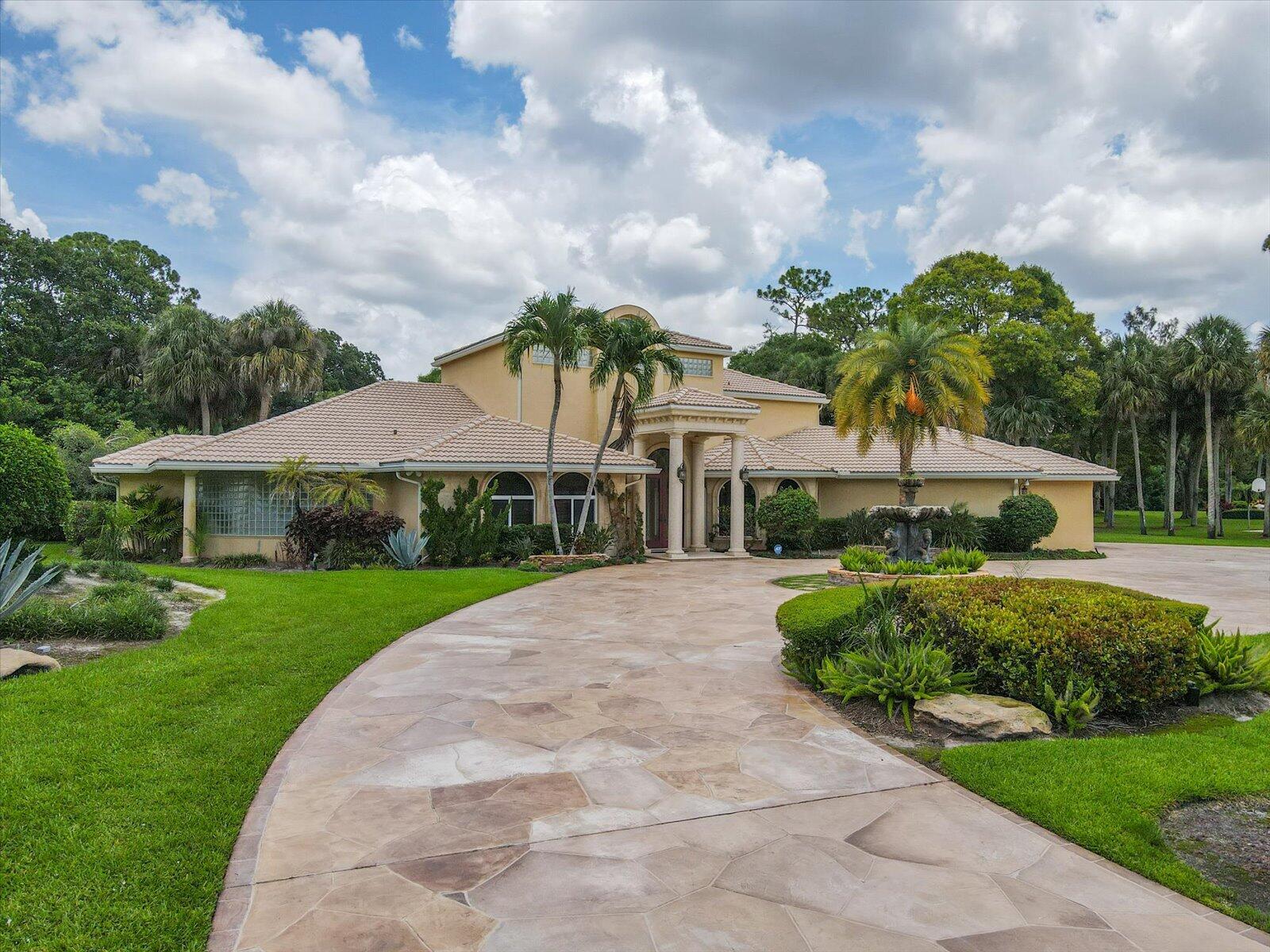 PINEWOOD OF WELLINGTON - Residential Lease