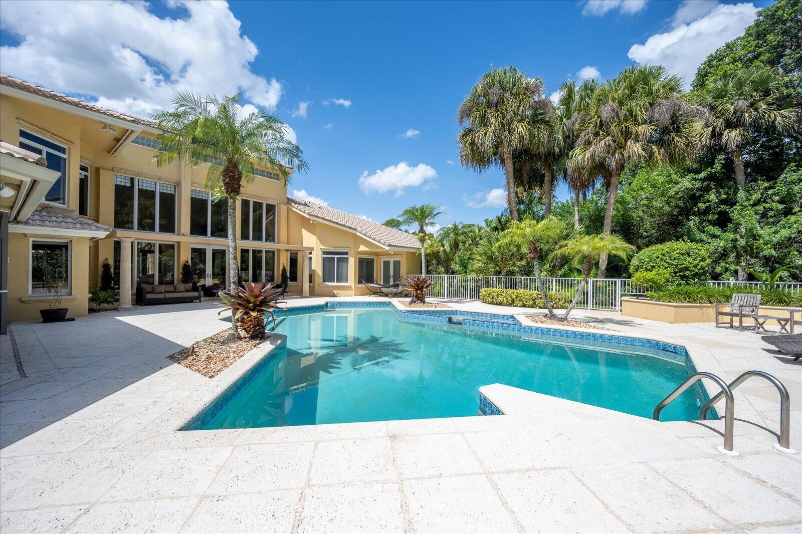 PINEWOOD OF WELLINGTON - Residential Lease