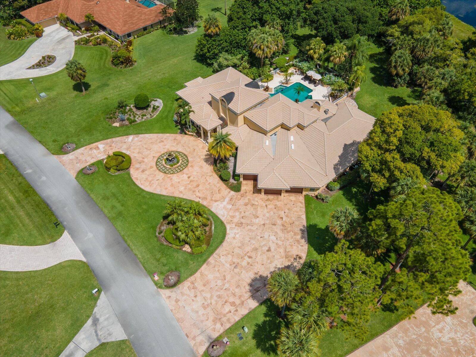 PINEWOOD OF WELLINGTON - Residential Lease