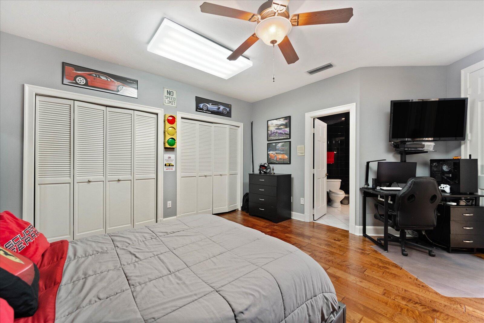 PINEWOOD OF WELLINGTON - Residential Lease