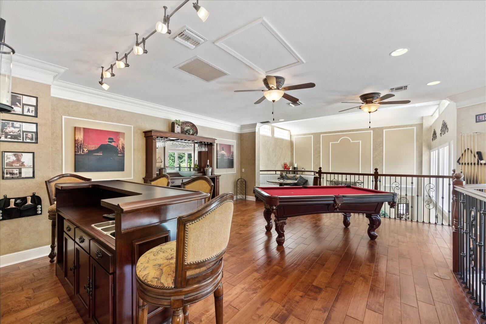 PINEWOOD OF WELLINGTON - Residential Lease