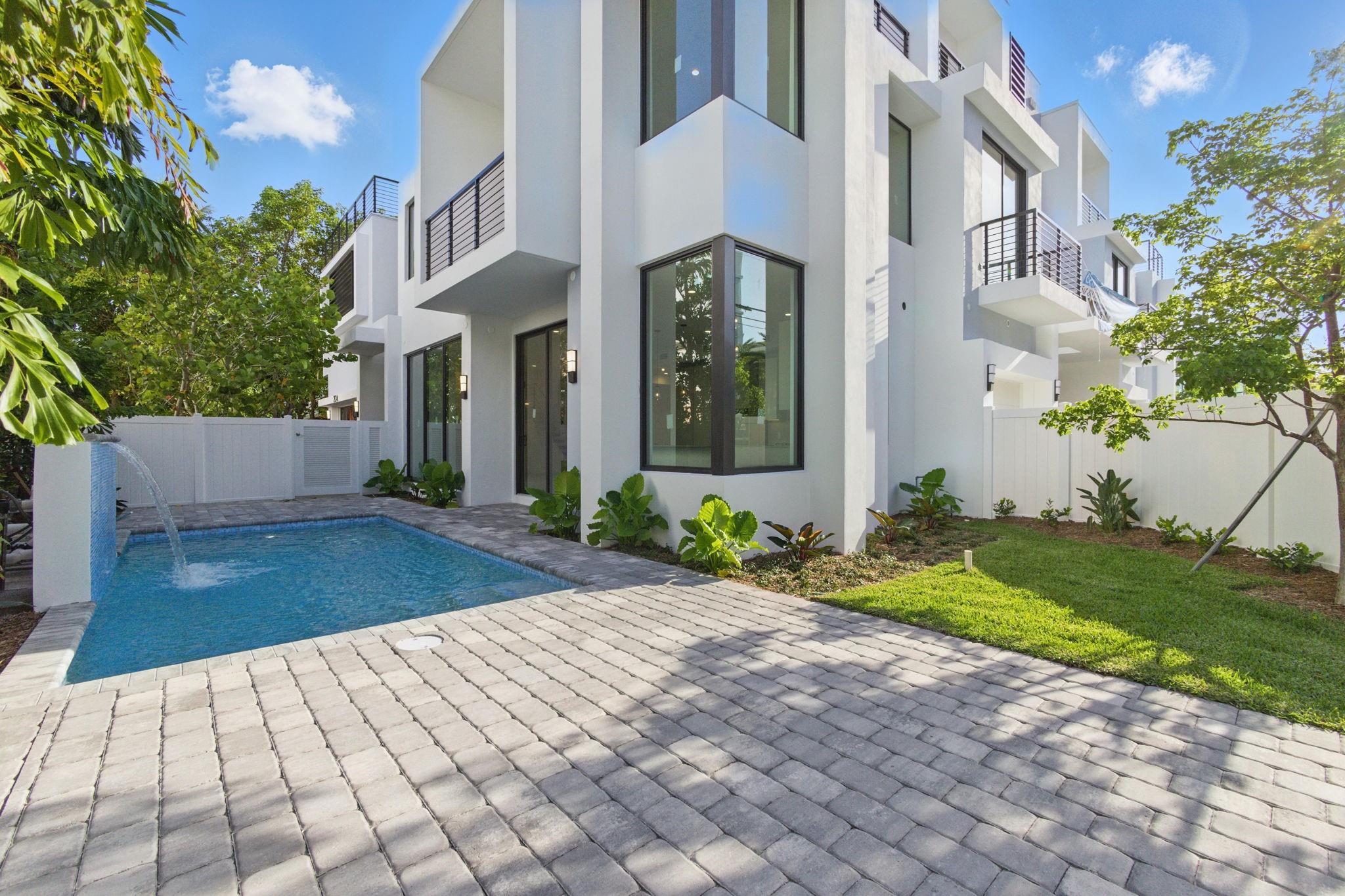 204 Osceola Park Lane