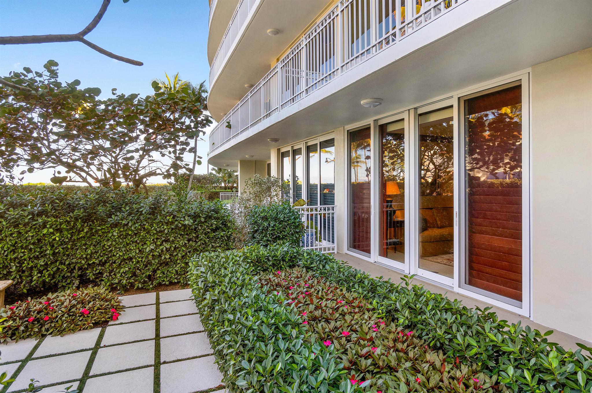 ONE ROYAL PALM WAY CONDO - Residential