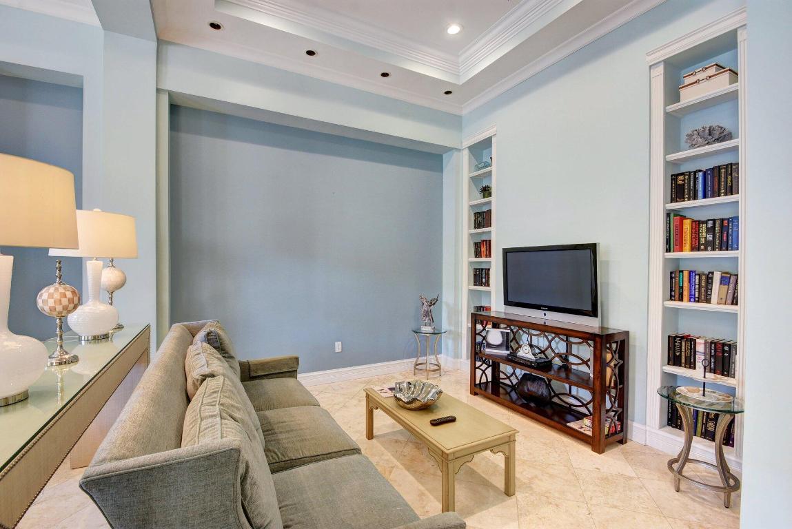 COURTYARDS IN CITYPLACE CONDO - Residential