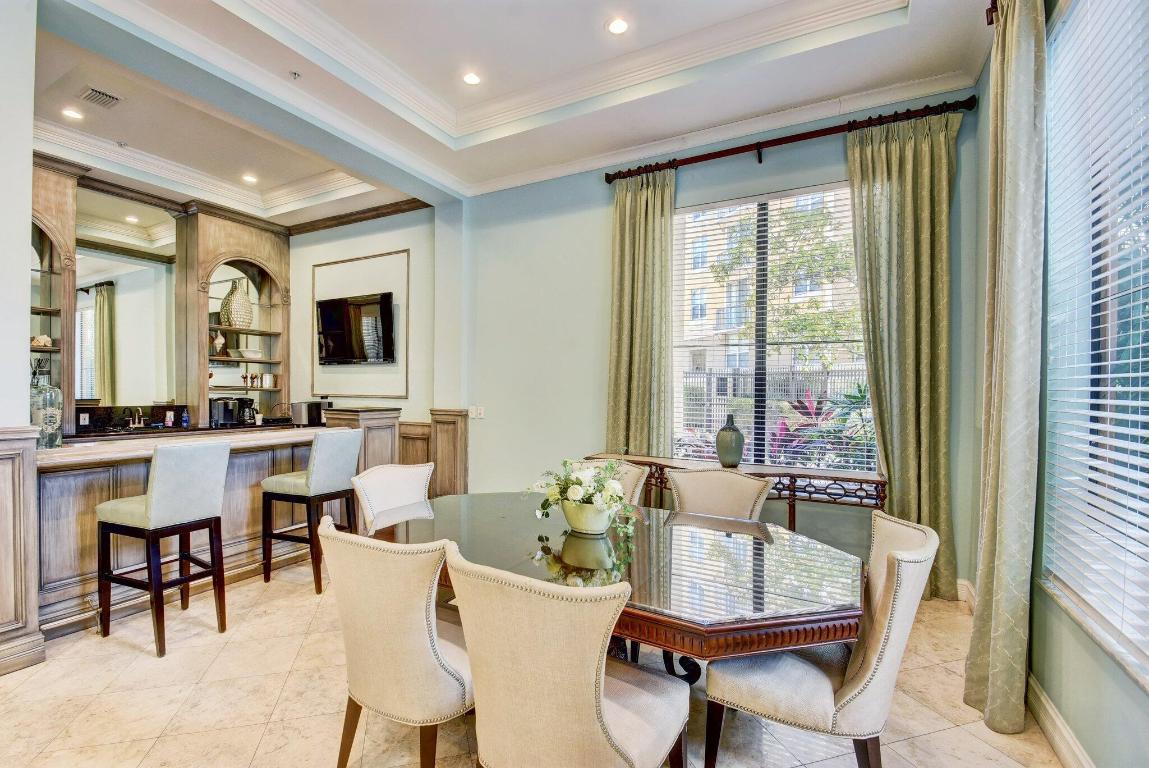 COURTYARDS IN CITYPLACE CONDO - Residential