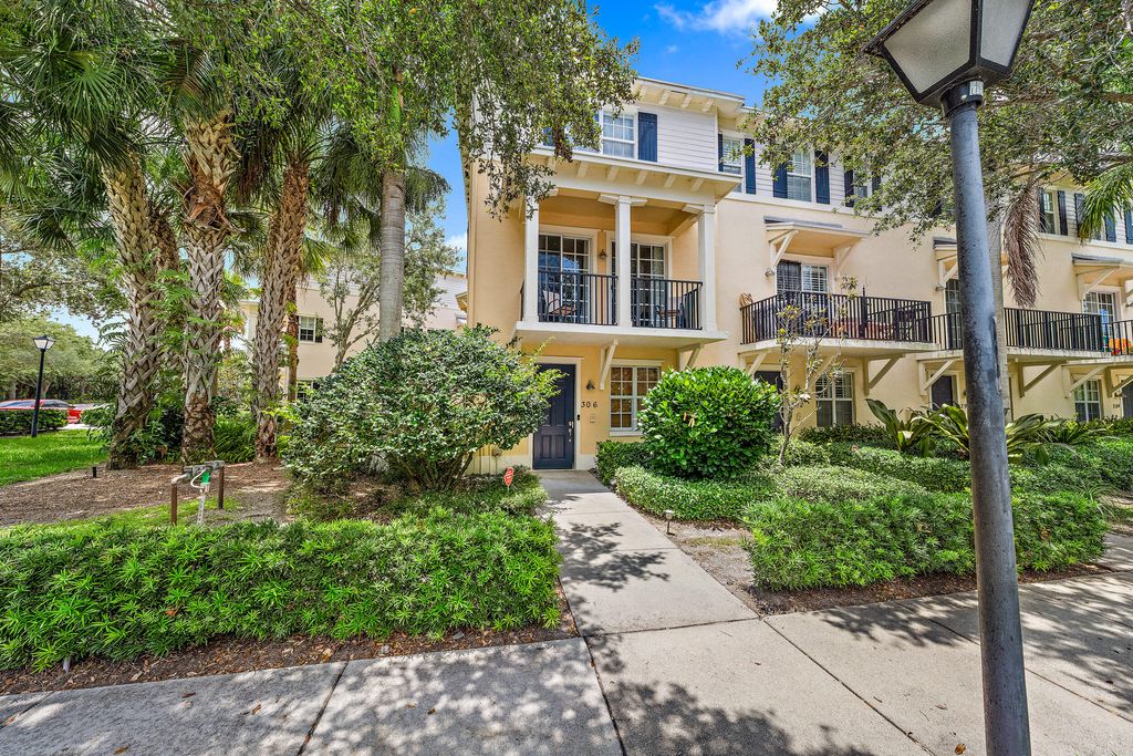 Photo of 306 Quarry Knoll Way Way, Jupiter, FL 33458 (MLS # R10811698)