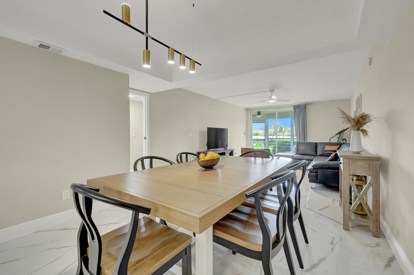 BARWOOD CONDO - Residential