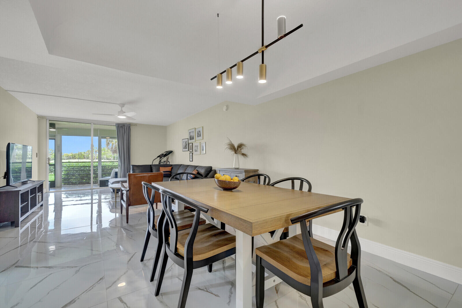 BARWOOD CONDO - Residential