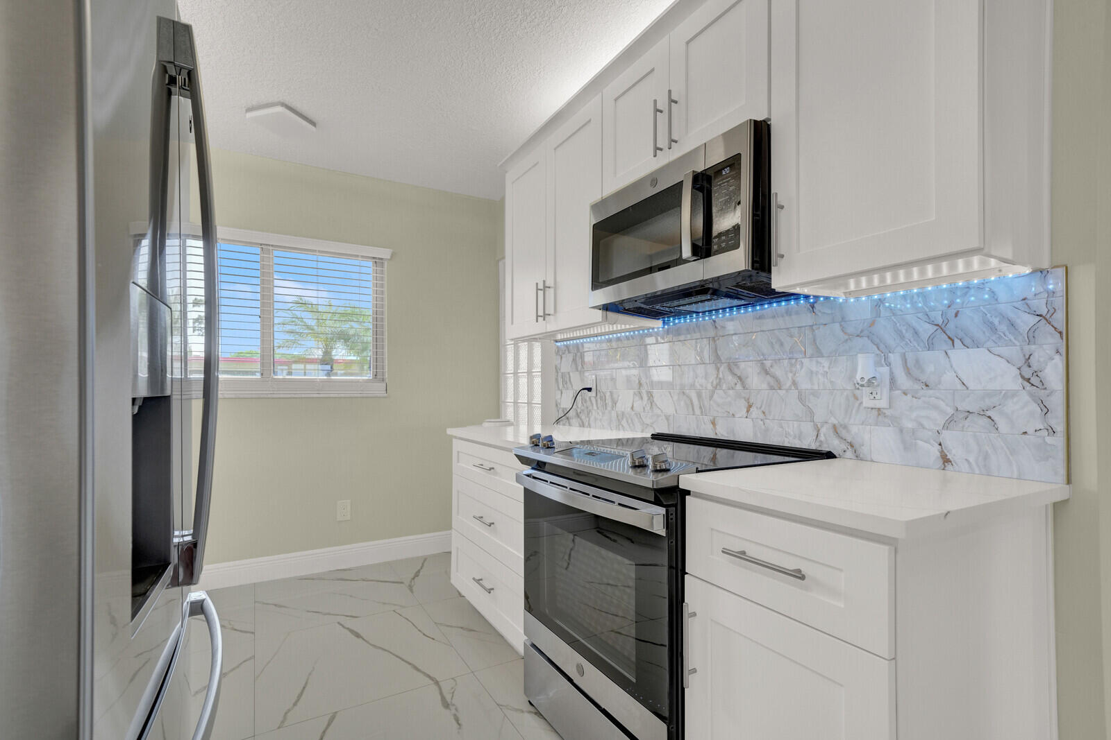 BARWOOD CONDO - Residential