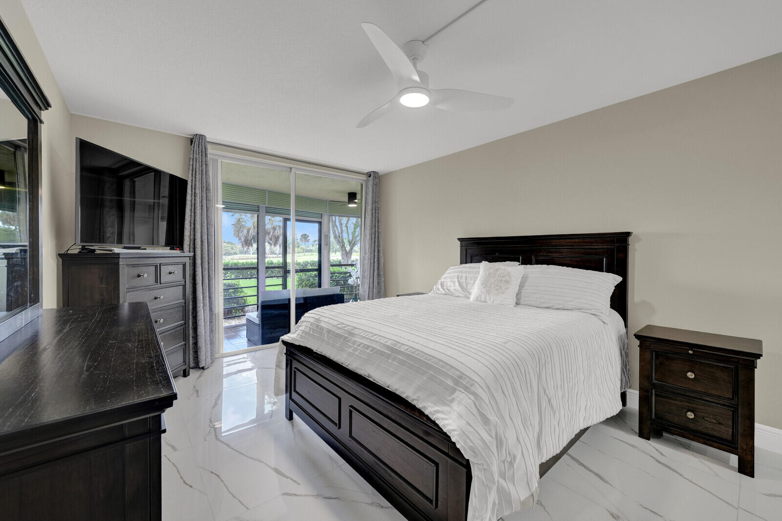 BARWOOD CONDO - Residential