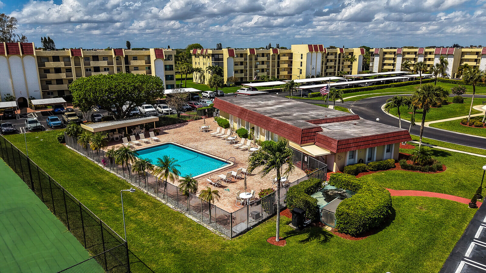 BARWOOD CONDO - Residential