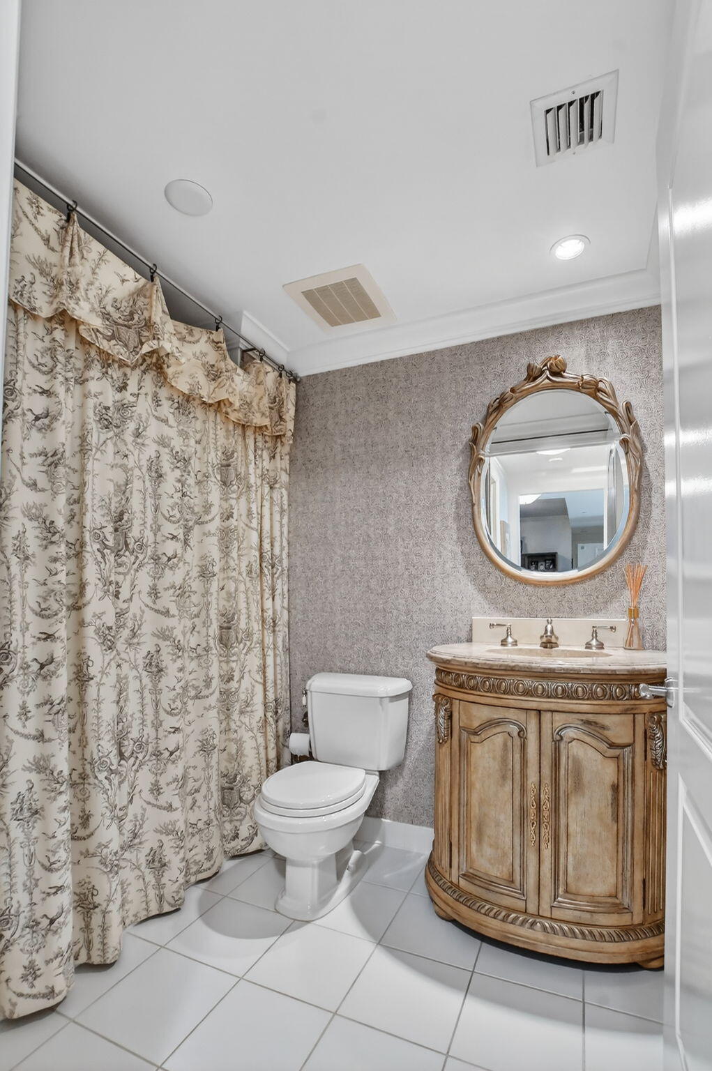 TOWNSEND PLACE - Residential