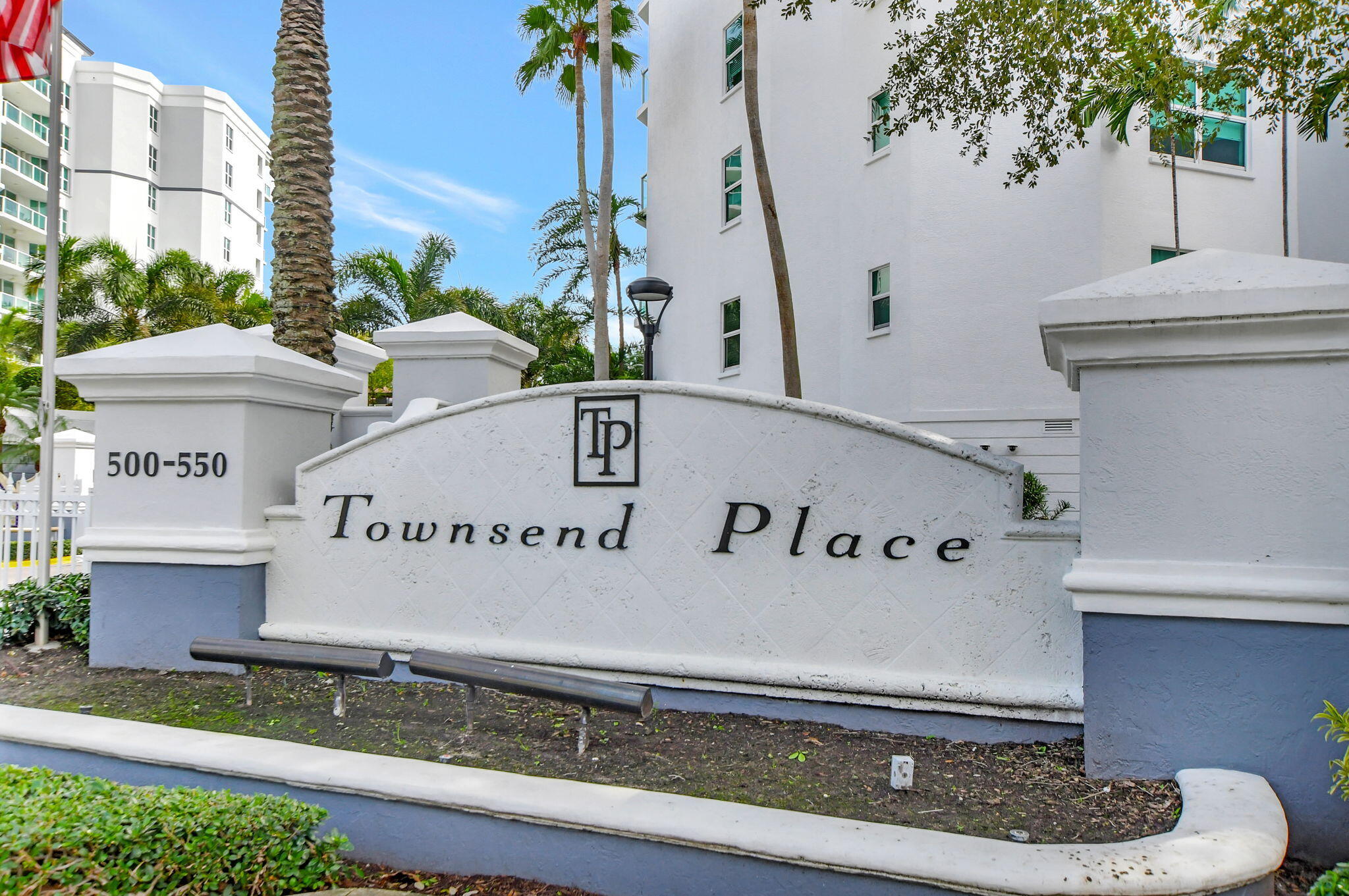 TOWNSEND PLACE - Residential