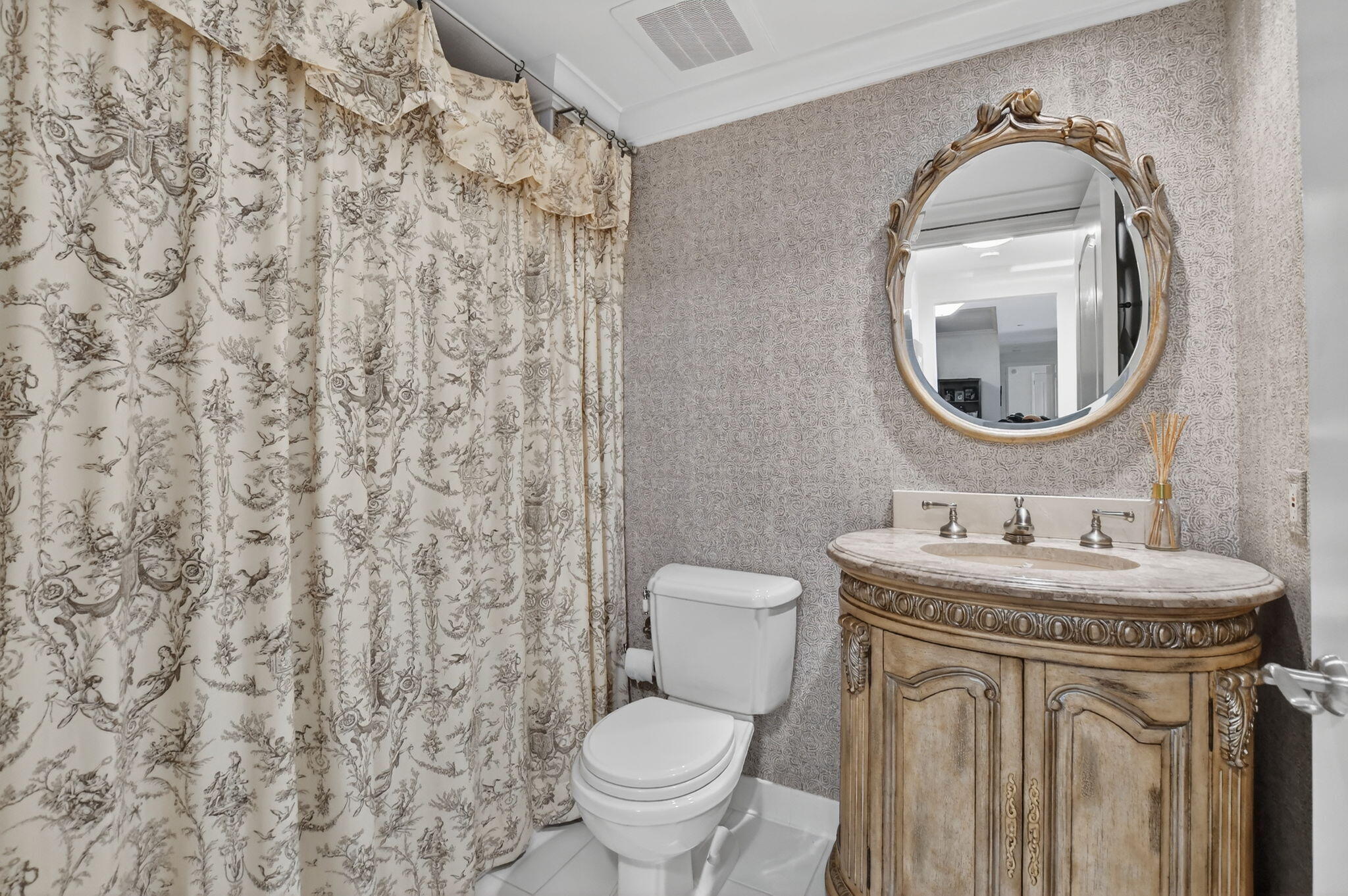 TOWNSEND PLACE - Residential