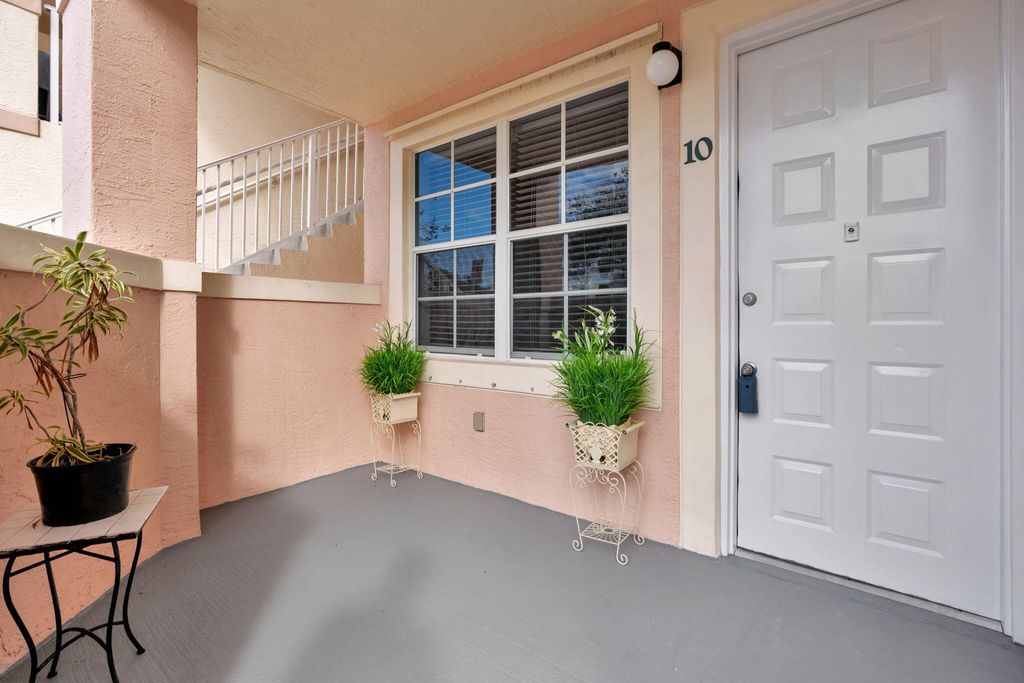 Photo of 4812 S Central Boulevard #10, Jupiter, FL 33458 (MLS # R11060290)