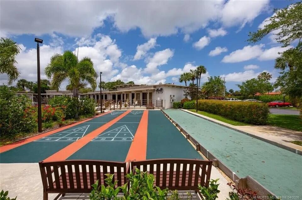 CIRCLE BAY YACHT CLUB CONDO - Residential