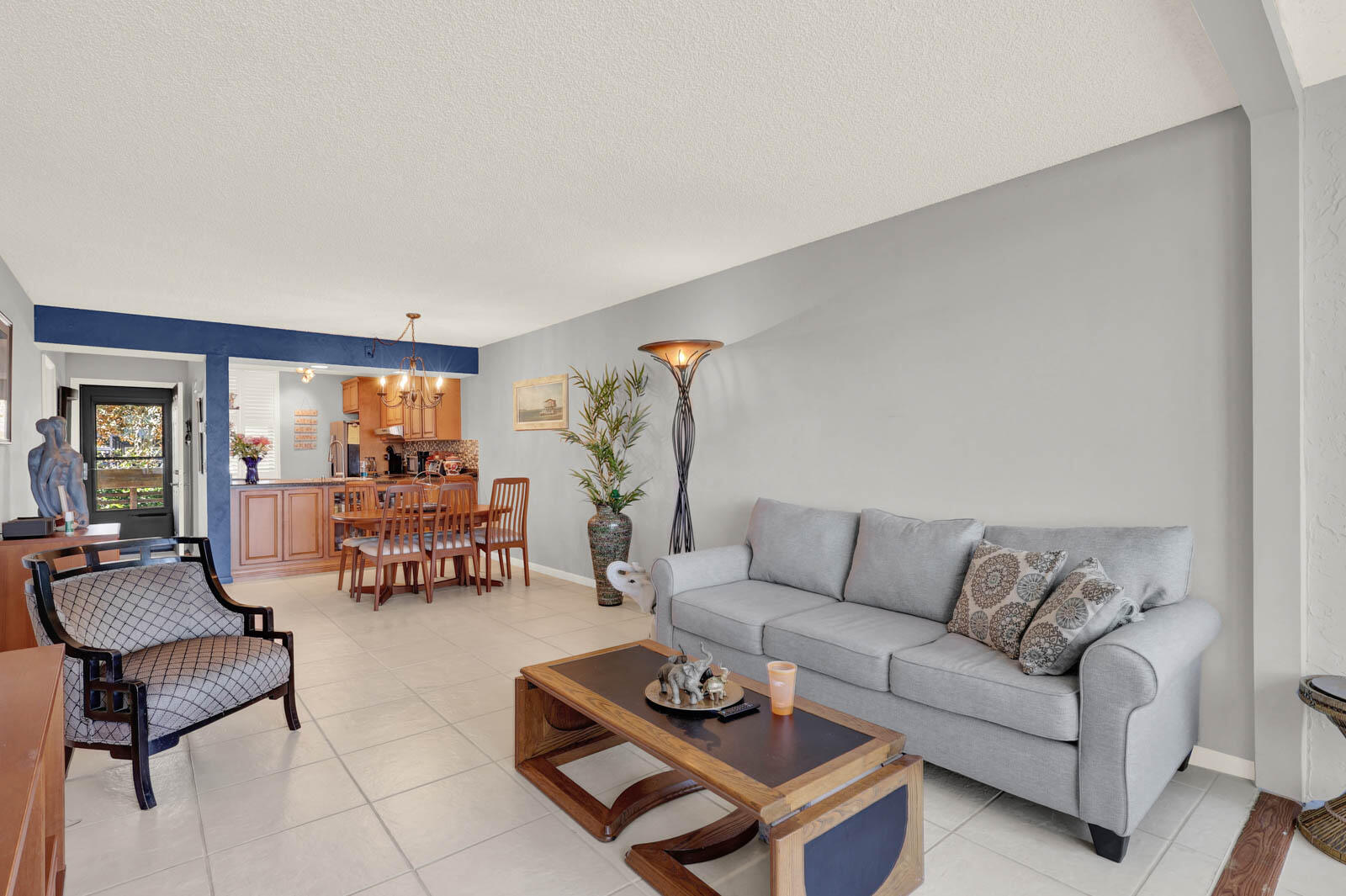 CIRCLE BAY YACHT CLUB CONDO - Residential