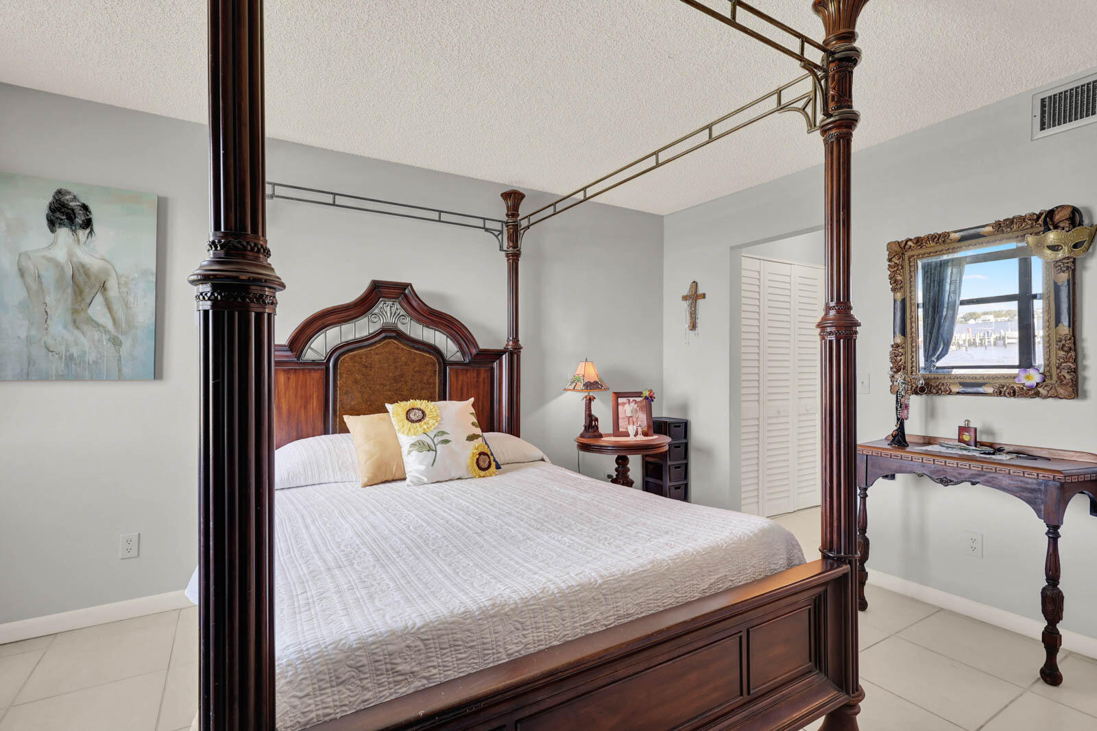 CIRCLE BAY YACHT CLUB CONDO - Residential