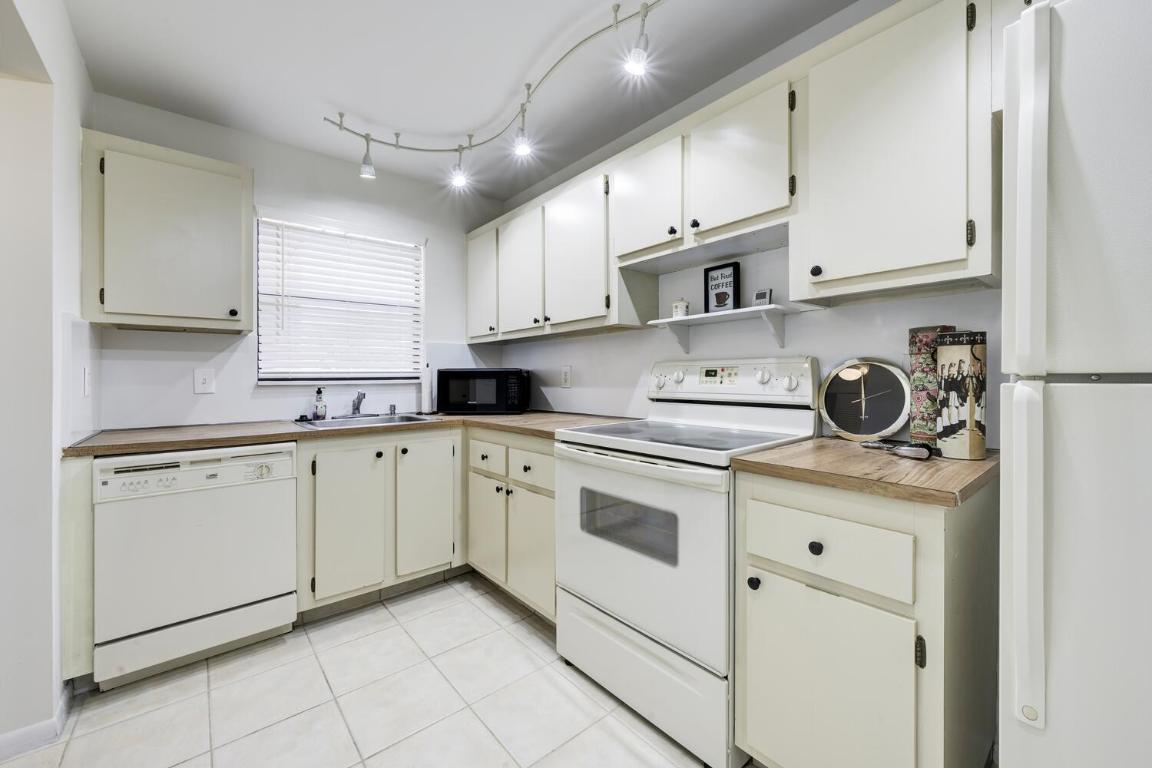 SUNRISE OF PALM BEACH CONDO 1,2,3,4, 14 AND 17 - Residential