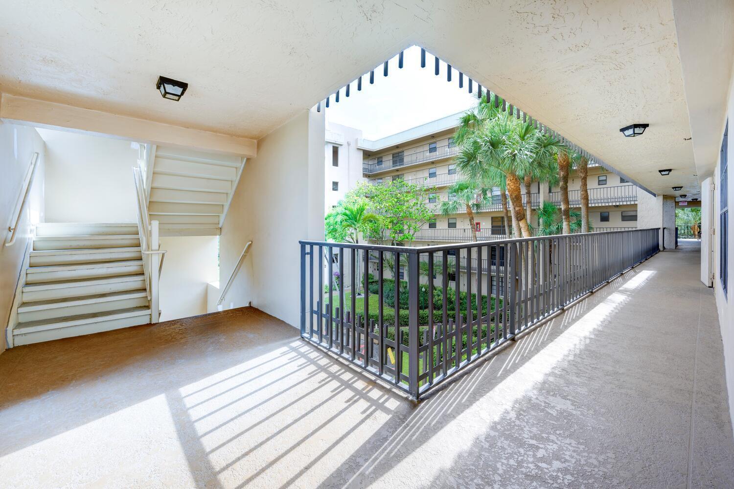 4700 Lucerne Lakes Boulevard 308