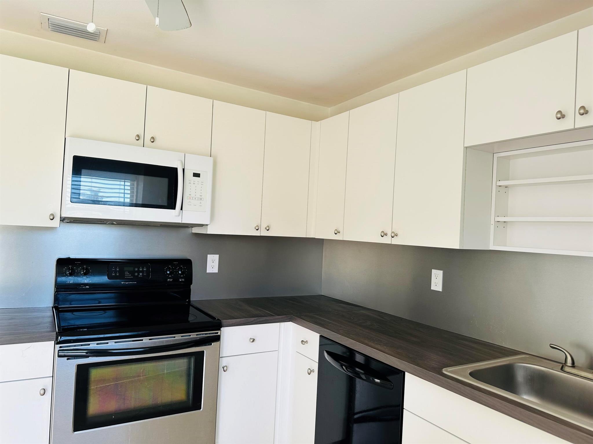 SPANISH VILLAGE - Residential Lease