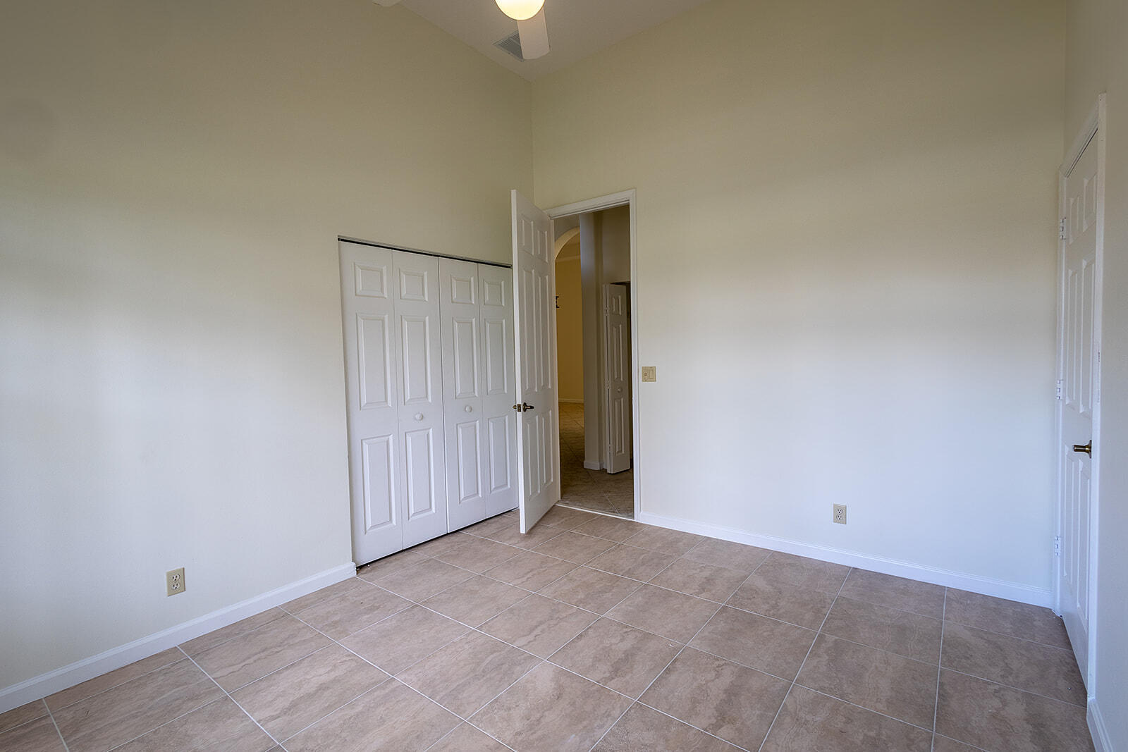 RENAISSANCE SEC 7 - Residential Lease