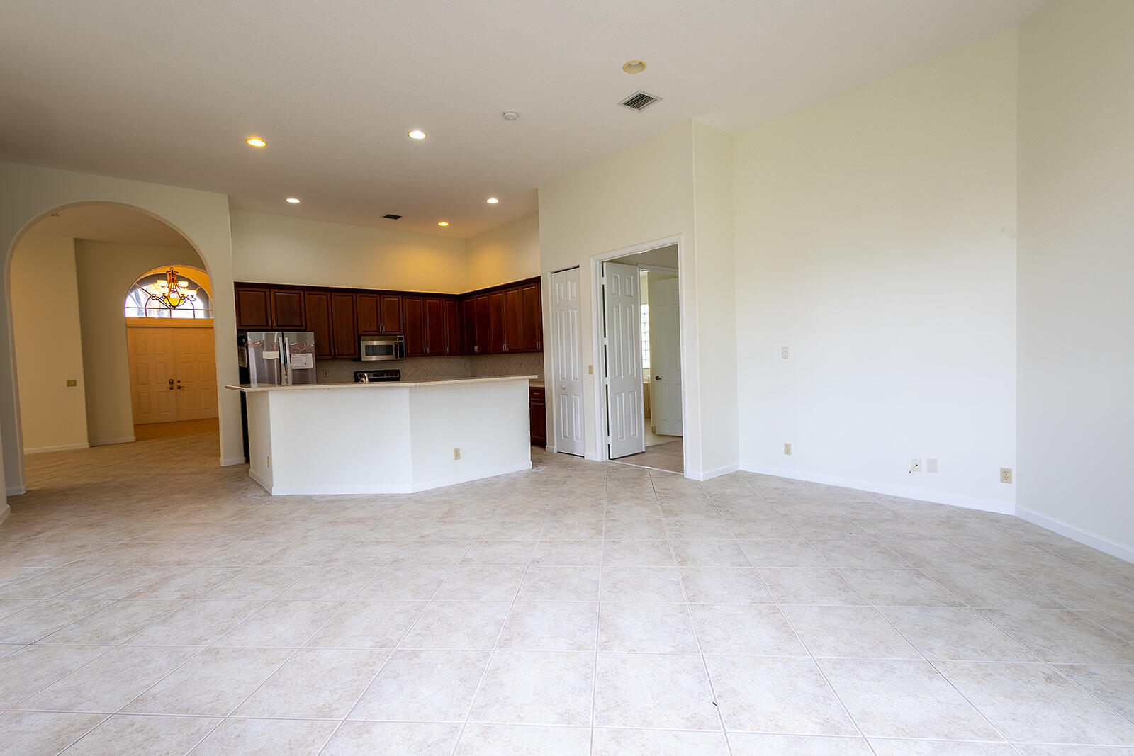 RENAISSANCE SEC 7 - Residential Lease