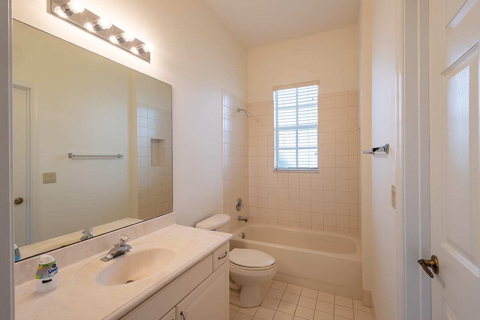 RENAISSANCE SEC 7 - Residential Lease