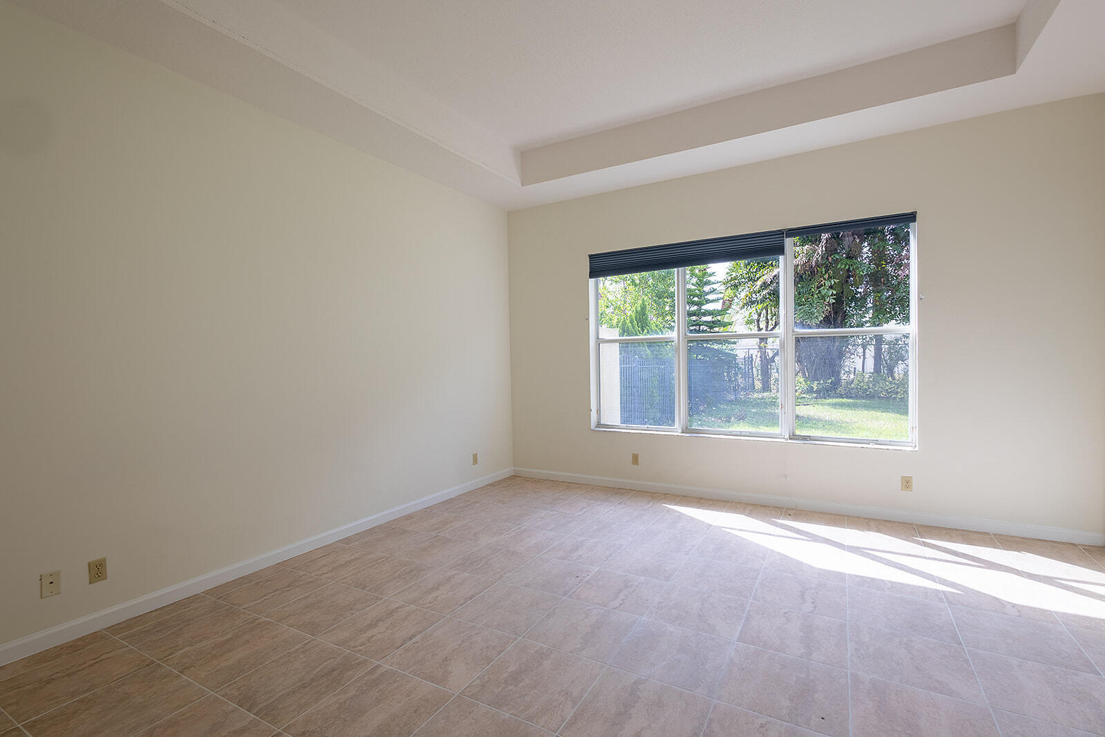 RENAISSANCE SEC 7 - Residential Lease