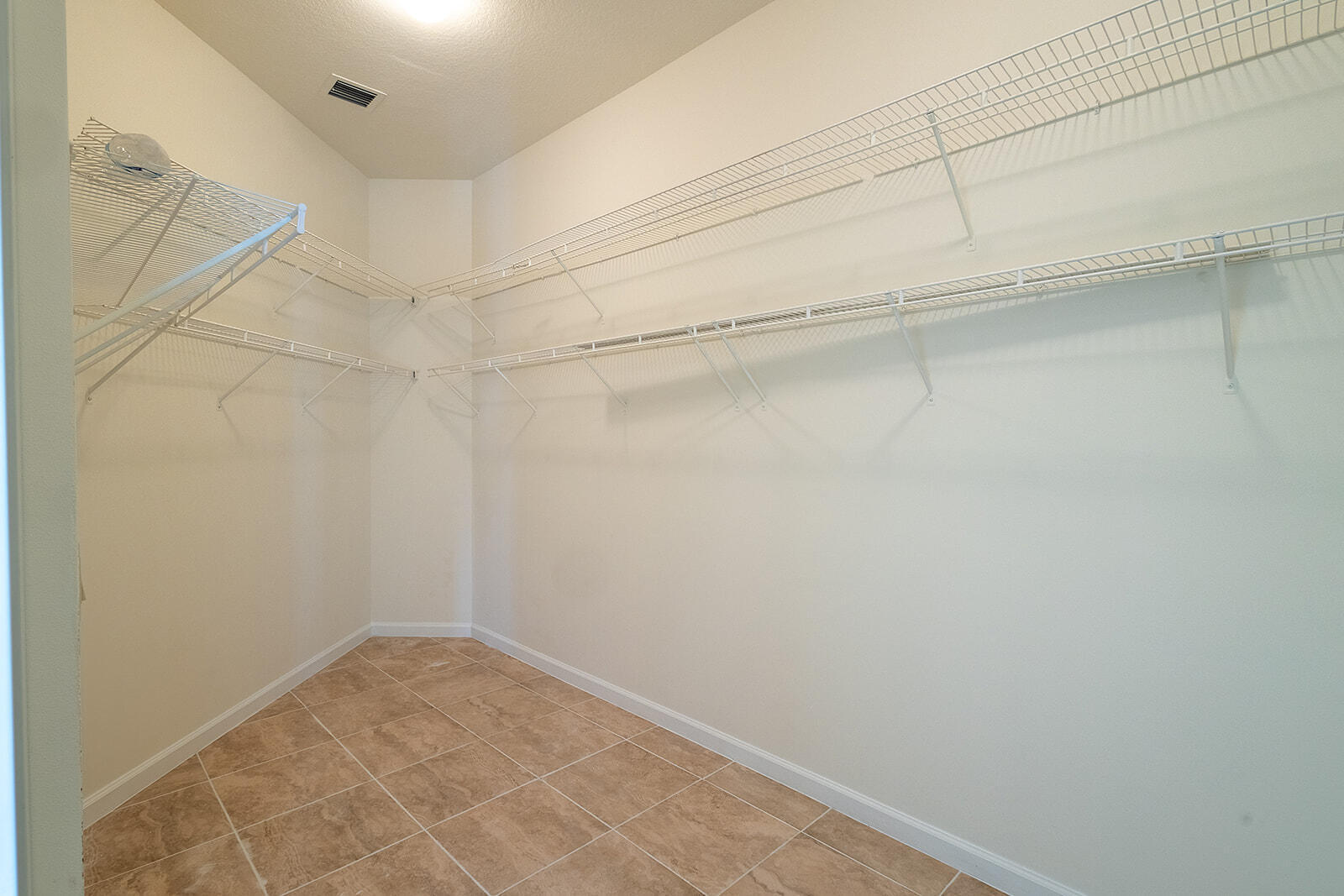 RENAISSANCE SEC 7 - Residential Lease