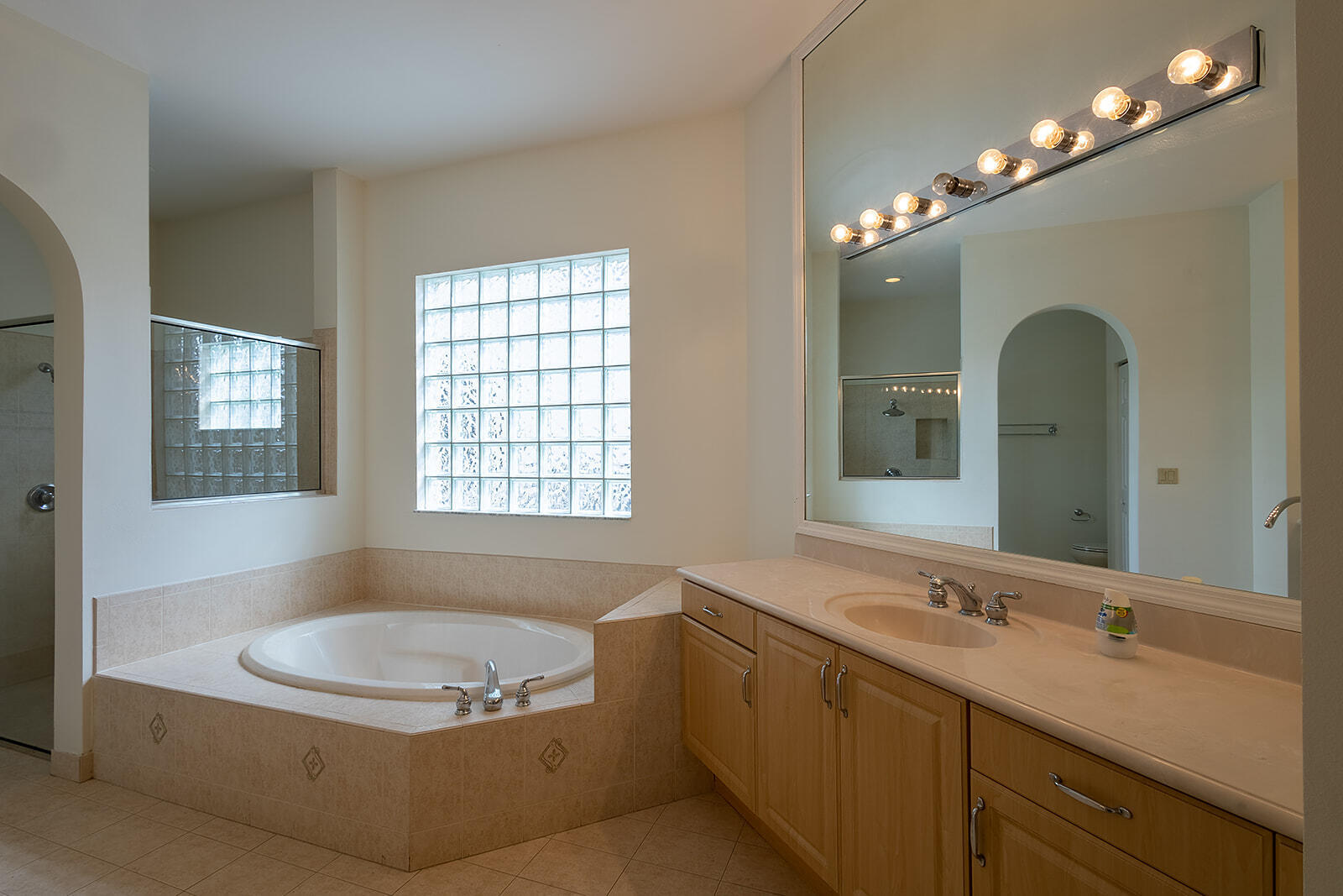 RENAISSANCE SEC 7 - Residential Lease