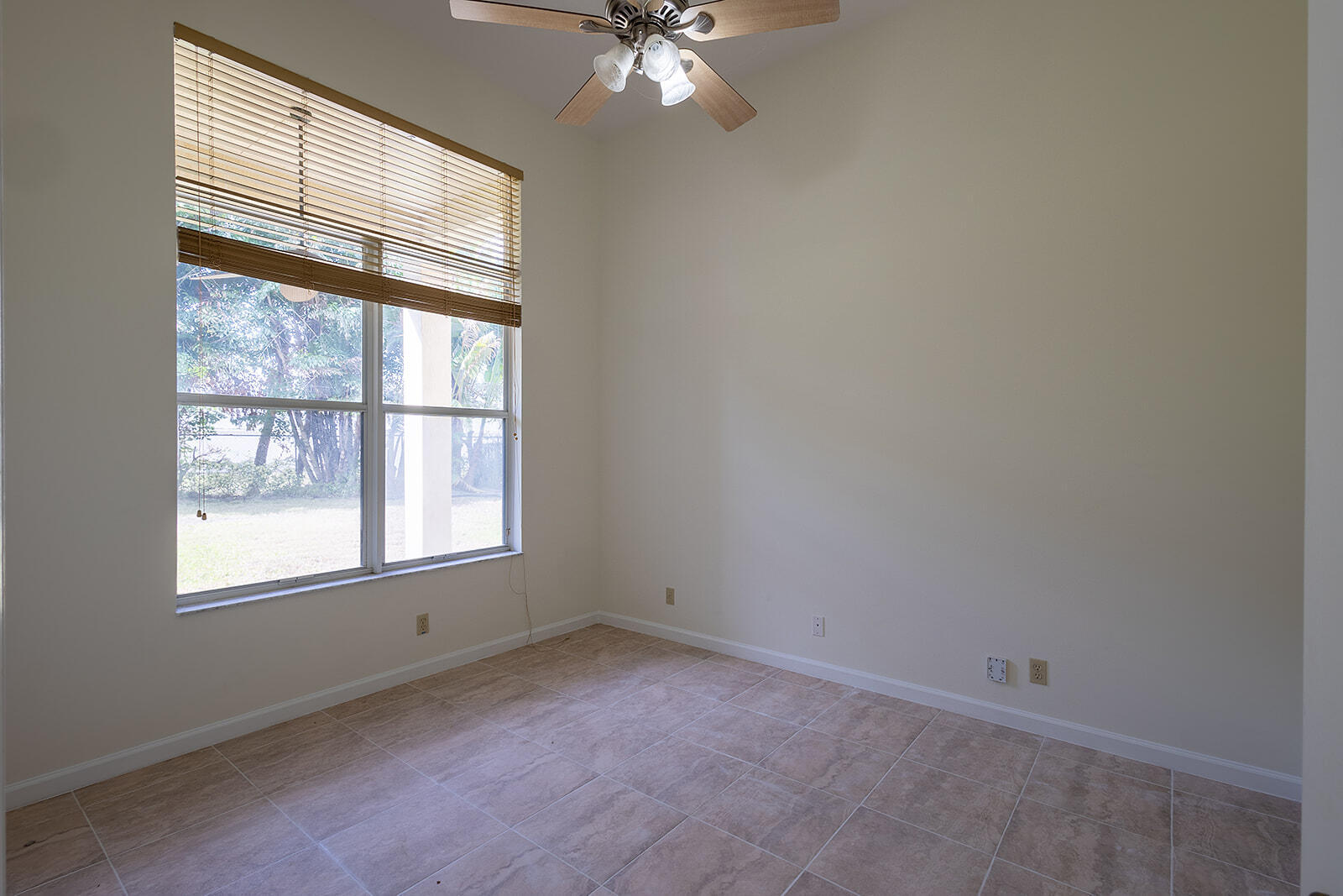 RENAISSANCE SEC 7 - Residential Lease